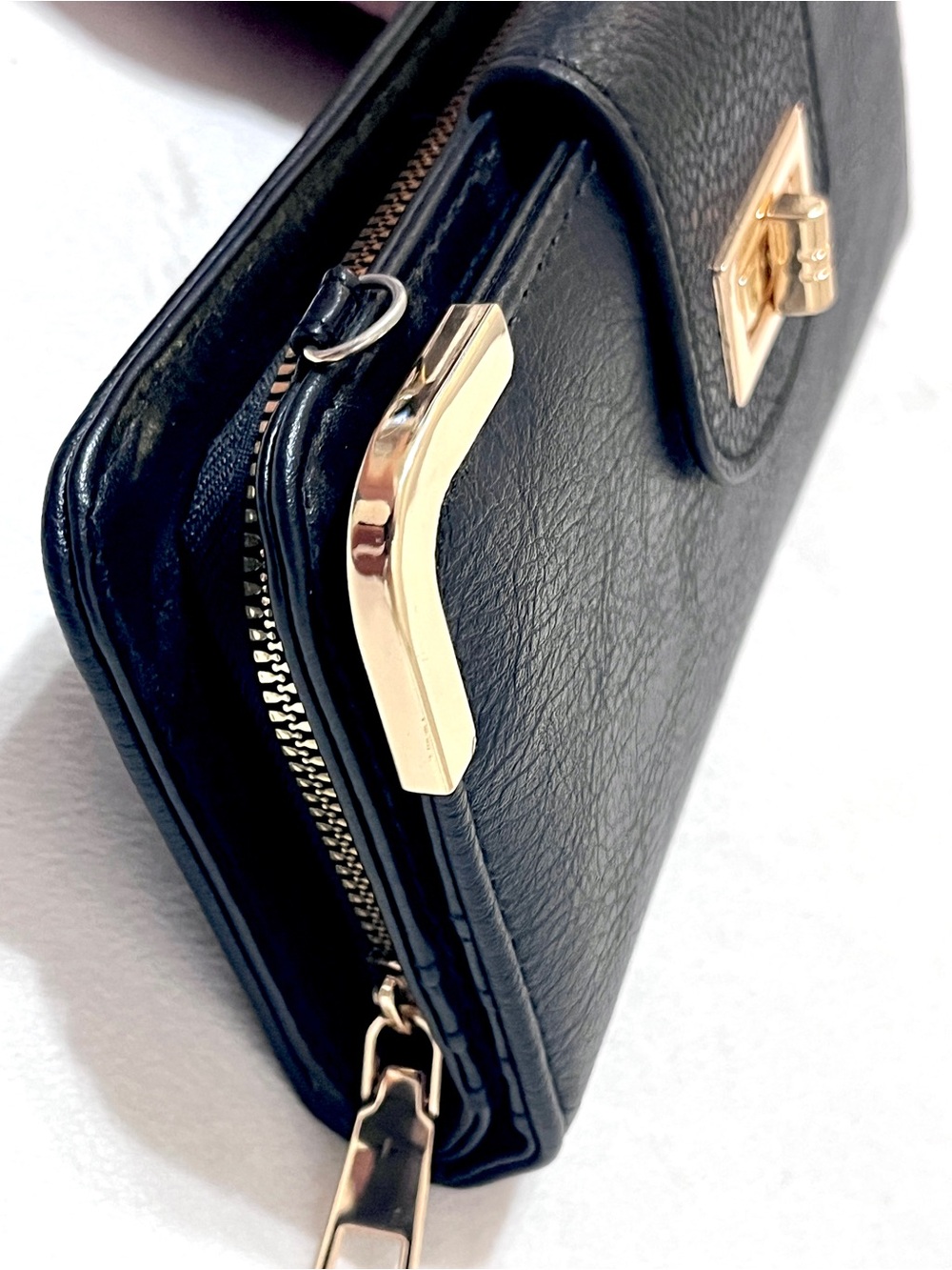 Alba Black Pebbled Leather Turn Lock Crossbody Wallet Clutch Phone Pouch - Picture 5 of 5